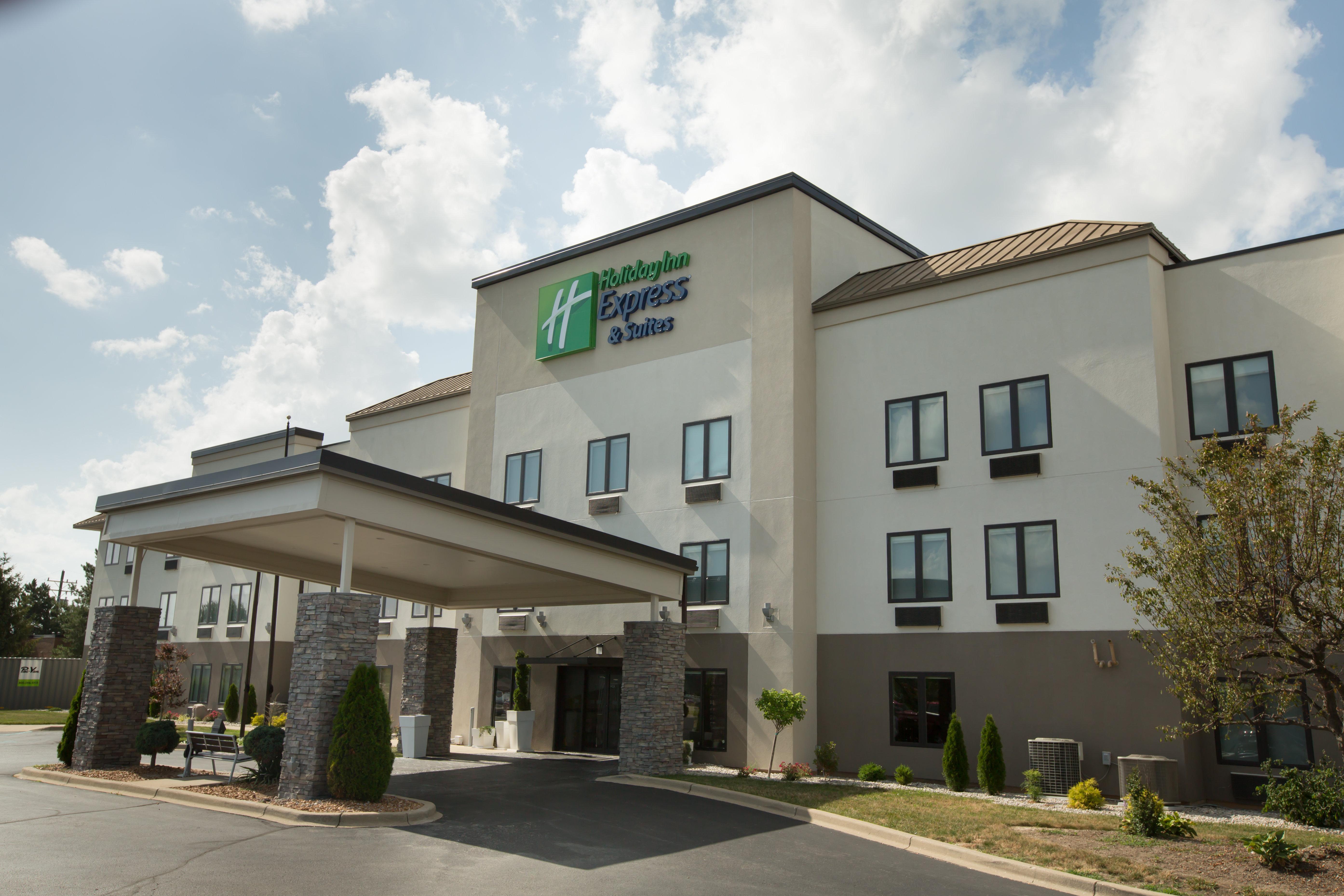 Holiday Inn Express Hotel & Suites Madison By Ihg Экстерьер фото